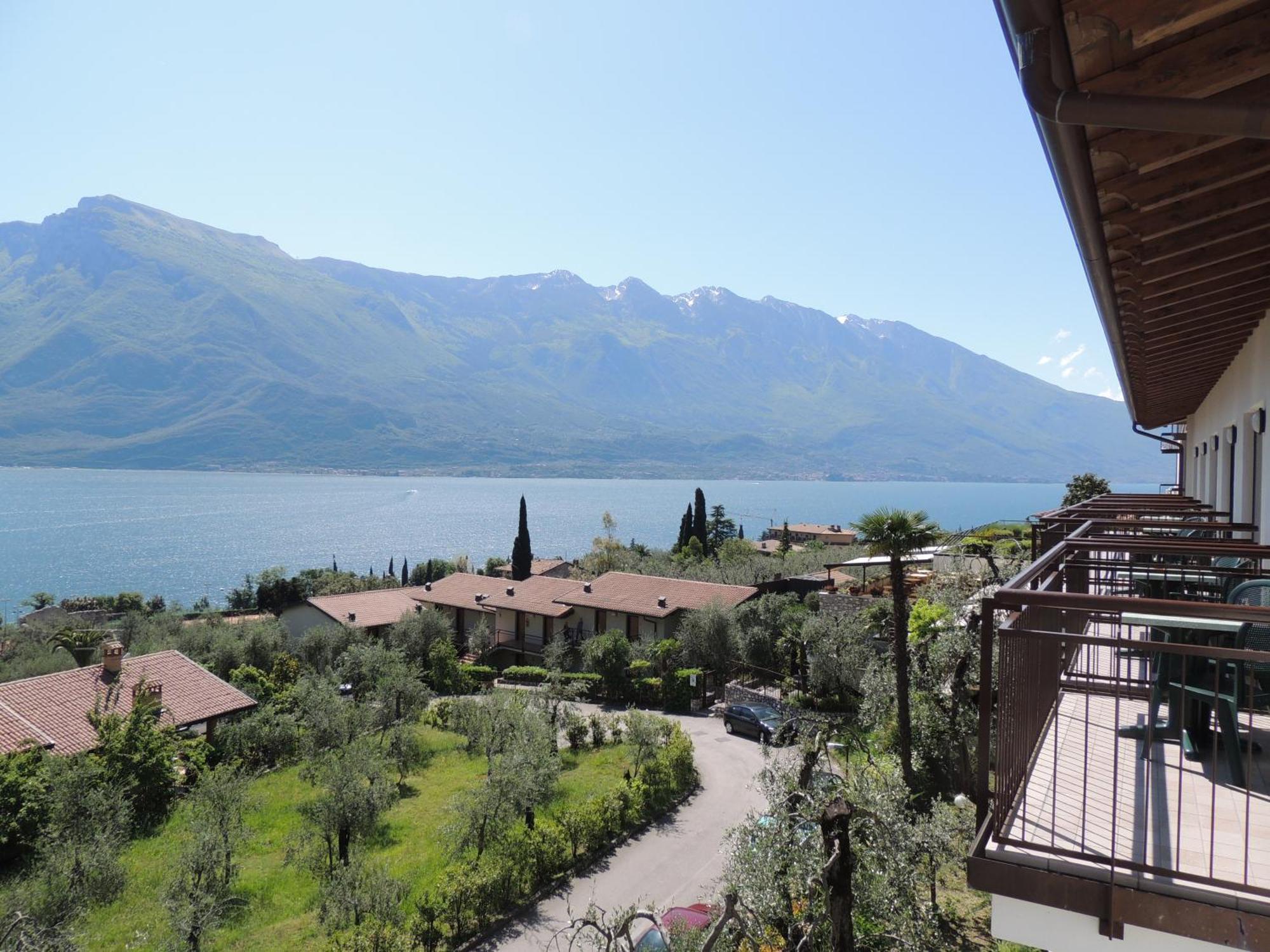 Hotel Ilma Lake Garda Resort リモーネ・スル・ガルダ エクステリア 写真