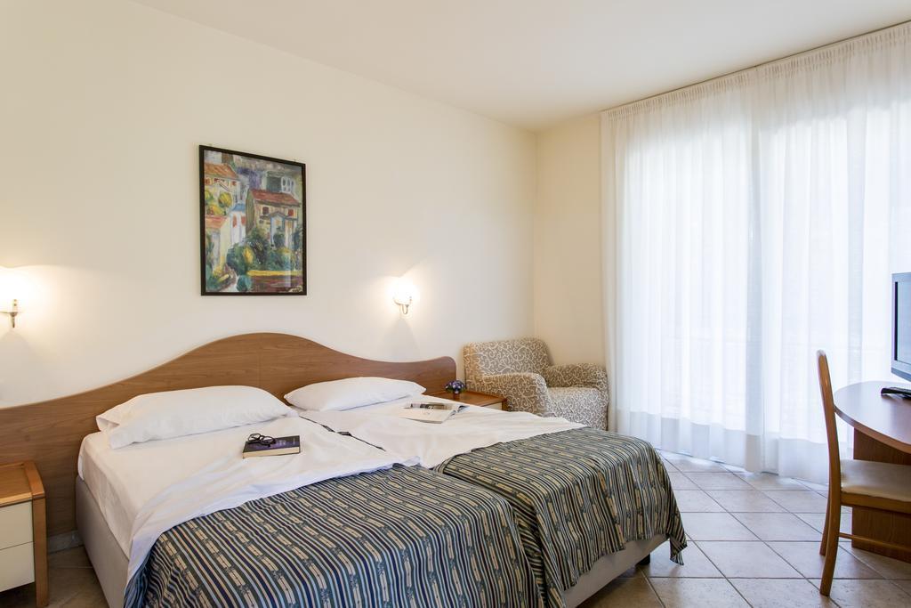 Hotel Ilma Lake Garda Resort リモーネ・スル・ガルダ エクステリア 写真