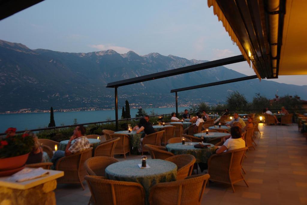 Hotel Ilma Lake Garda Resort リモーネ・スル・ガルダ エクステリア 写真